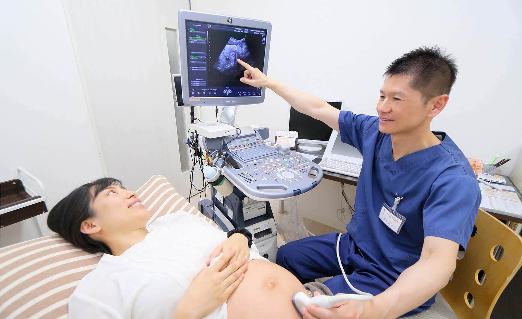 妊娠中期 (26～28週)ご希望の方は、中期の助産師きずな外来も受けていただけます。 元気に動く赤ちゃんの姿も、超音波検査で見ていただけます(中期のみ)。